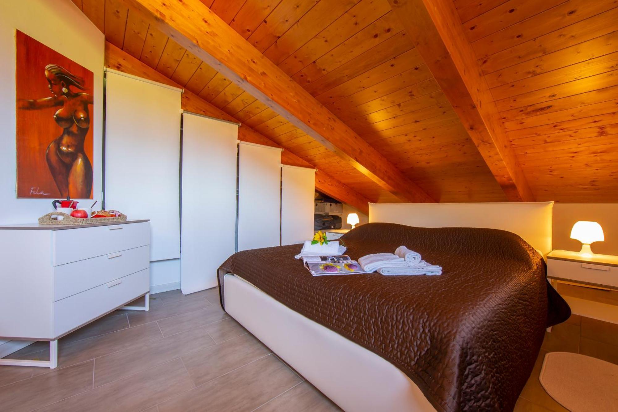 Como Lake Modern Apartament Ulivi Appartement Mezzegra Buitenkant foto