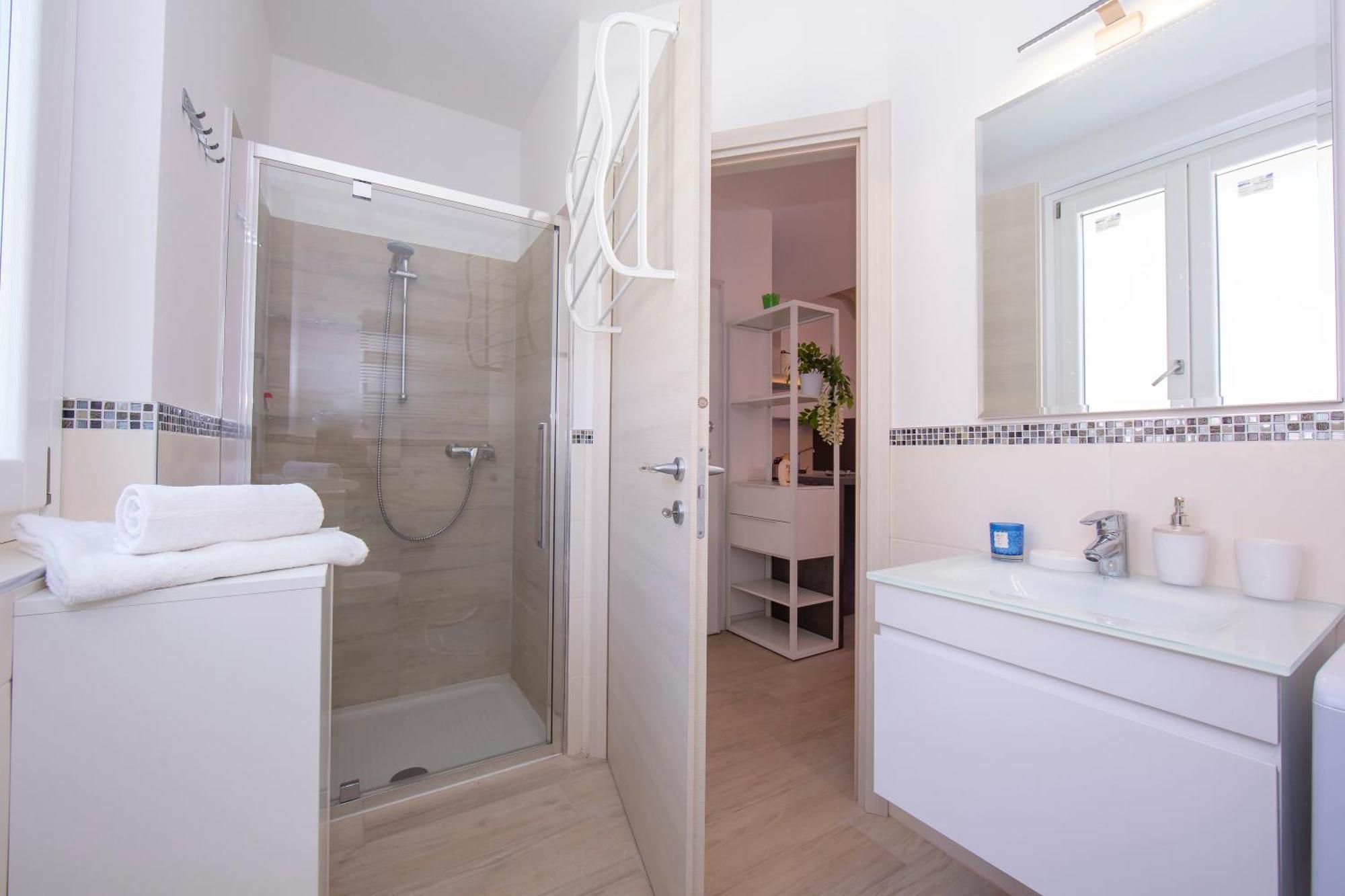 Como Lake Modern Apartament Ulivi Appartement Mezzegra Buitenkant foto